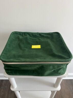 Authentic Marc Jacobs Vibrant Green Large Velvet organizer / case / packing cube